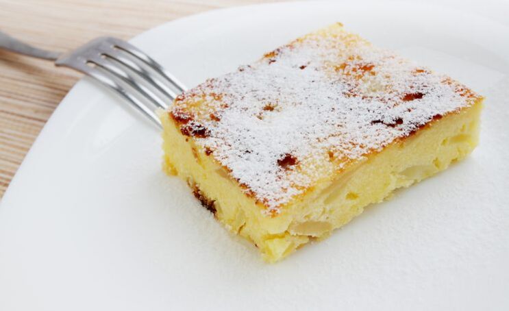 Apple and cottage cheese casserole - a delicious dessert on the diet menu for gout